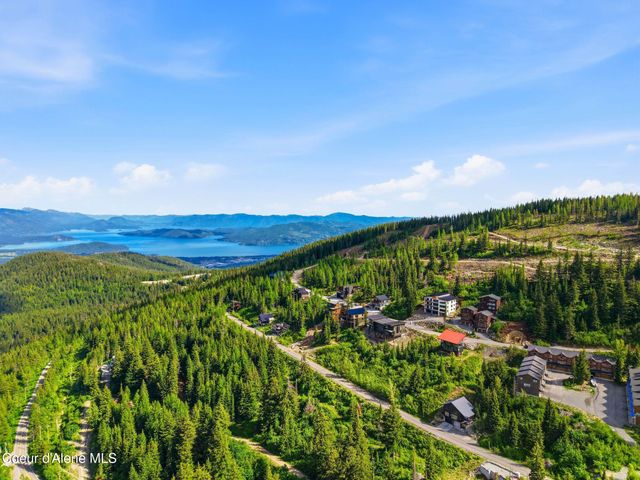 277 Blizzard Drive, Sandpoint, ID 83864
