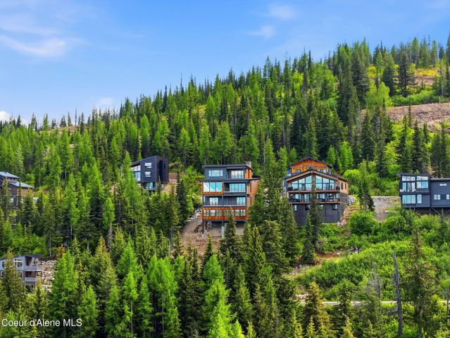 277 Blizzard Drive, Sandpoint, ID 83864