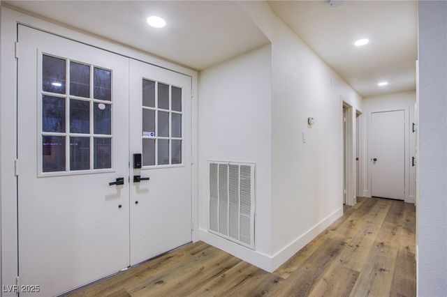 204 Bradshaw Way, Las Vegas, NV 89145