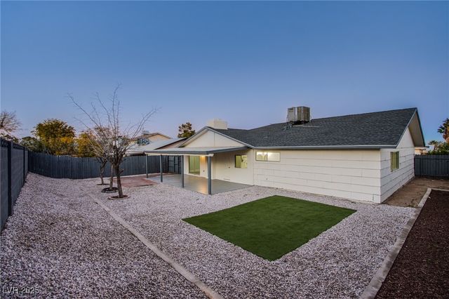 204 Bradshaw Way, Las Vegas, NV 89145