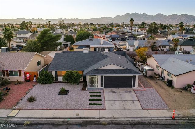 204 Bradshaw Way, Las Vegas, NV 89145