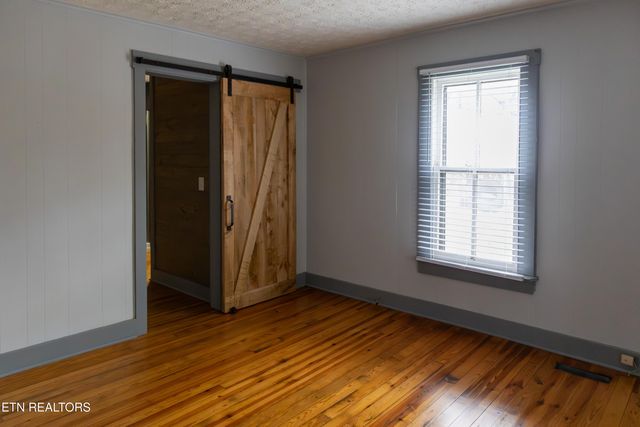 136 Riverview St, Newport, TN 37821