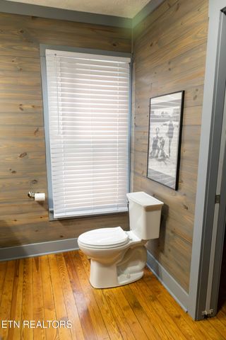 136 Riverview St, Newport, TN 37821