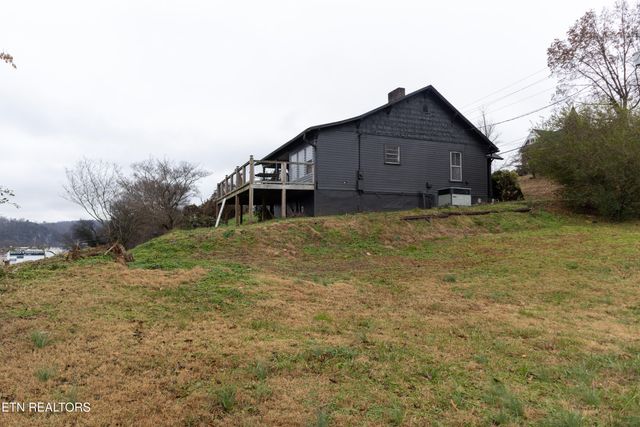 136 Riverview St, Newport, TN 37821