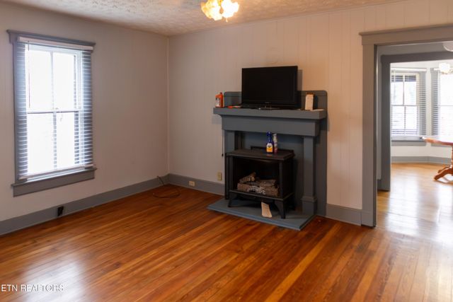 136 Riverview St, Newport, TN 37821