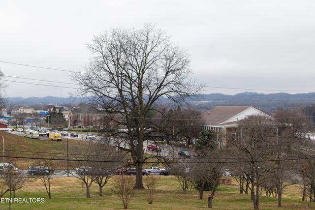 136 Riverview St, Newport, TN 37821