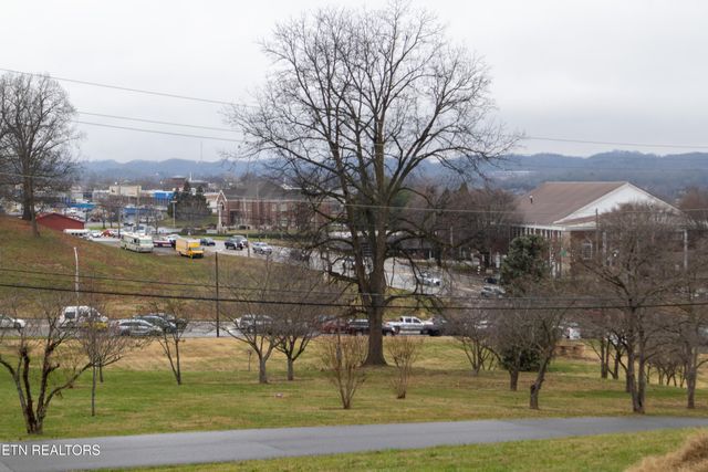 136 Riverview St, Newport, TN 37821