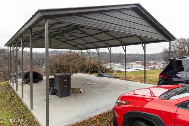 136 Riverview St, Newport, TN 37821