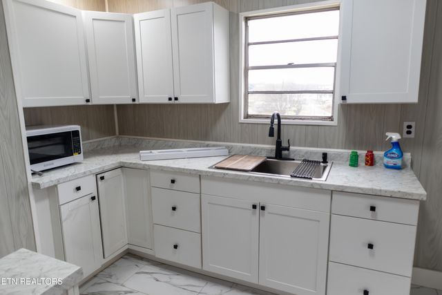 136 Riverview St, Newport, TN 37821