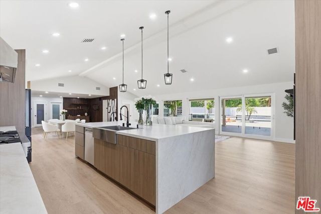 17211 Parthenia Street, Northridge, CA 91325