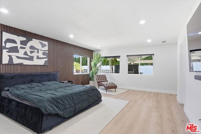 17211 Parthenia Street, Northridge, CA 91325