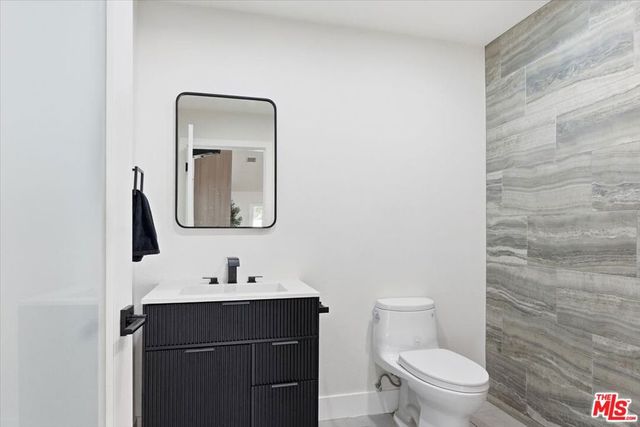 17211 Parthenia Street, Northridge, CA 91325