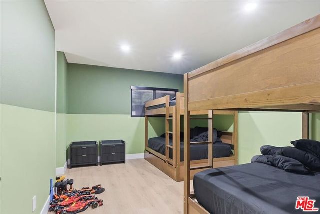 17211 Parthenia Street, Northridge, CA 91325