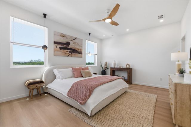 2104 4TH STREET S 3, St Petersburg, FL 33705