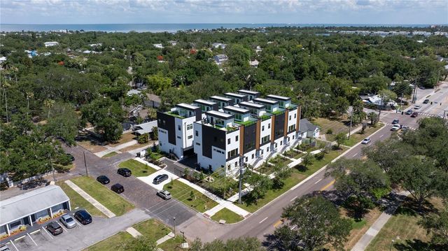 2104 4TH STREET S 3, St Petersburg, FL 33705