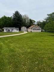 756 W Happy Hollow Road, Janesville, WI 53546