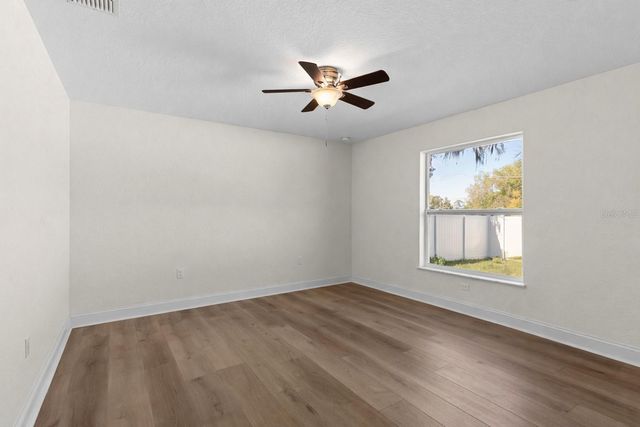 317 COURTLAND STREET, Auburndale, FL 33823