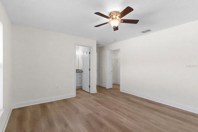 317 COURTLAND STREET, Auburndale, FL 33823