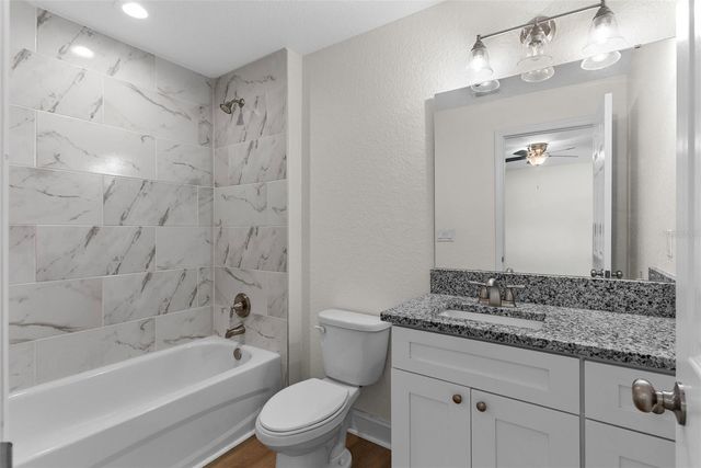 317 COURTLAND STREET, Auburndale, FL 33823