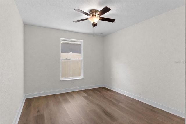 317 COURTLAND STREET, Auburndale, FL 33823