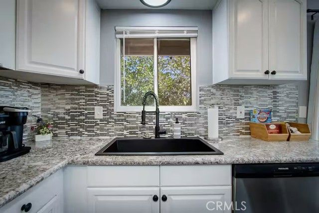 60206 Latham, Joshua Tree, CA 92252