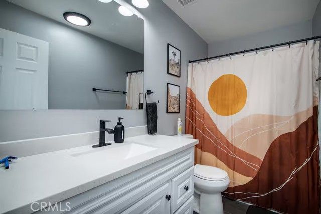 60206 Latham, Joshua Tree, CA 92252