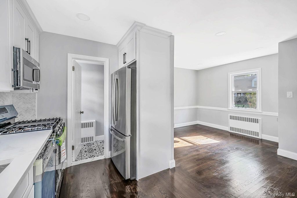 1 Hudson Court, Lynbrook, NY 11563 — photo 5