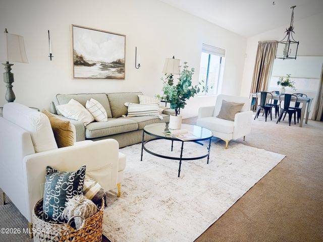 780 S Shadow Tree Place, Tucson, AZ 85748