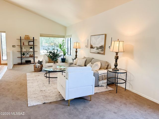 780 S Shadow Tree Place, Tucson, AZ 85748