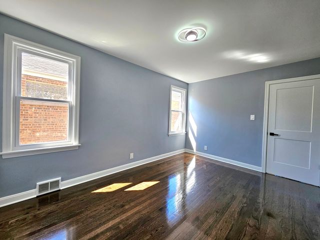 8244 S Troy Street, Chicago, IL 60652