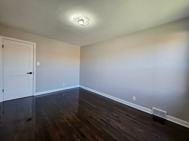 8244 S Troy Street, Chicago, IL 60652