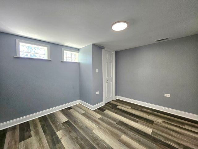 8244 S Troy Street, Chicago, IL 60652