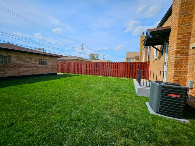 8244 S Troy Street, Chicago, IL 60652