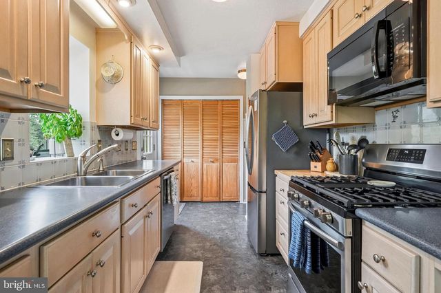 45 NEVADA AVE, Cherry Hill, NJ 08002