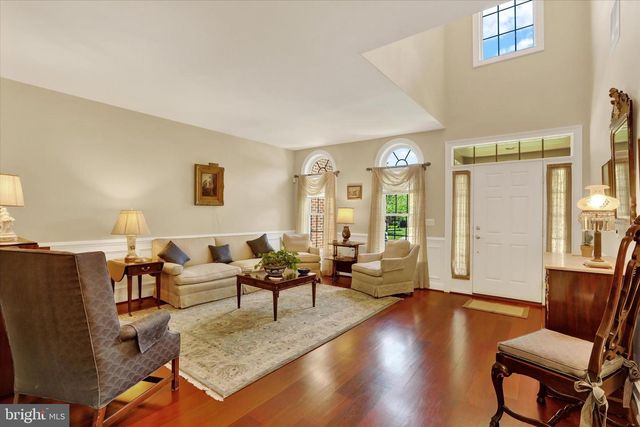 86 RITTENHOUSE CIR, Newtown, PA 18940