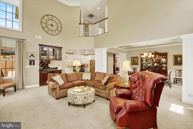 86 RITTENHOUSE CIR, Newtown, PA 18940