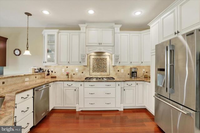86 RITTENHOUSE CIR, Newtown, PA 18940