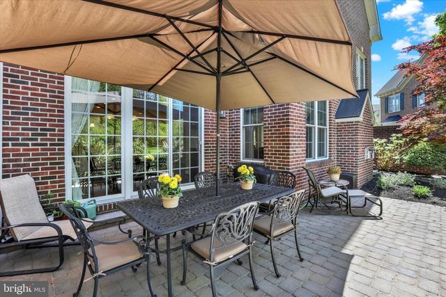 86 RITTENHOUSE CIR, Newtown, PA 18940