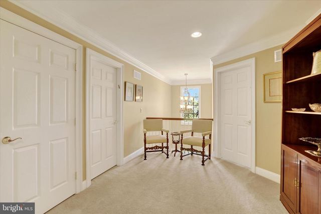 86 RITTENHOUSE CIR, Newtown, PA 18940