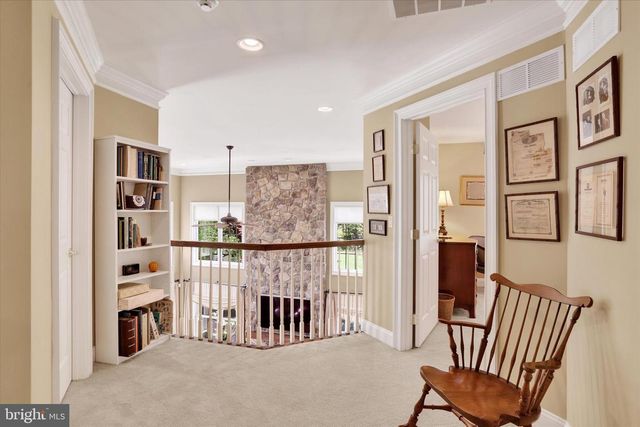86 RITTENHOUSE CIR, Newtown, PA 18940