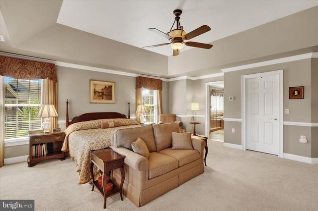 86 RITTENHOUSE CIR, Newtown, PA 18940