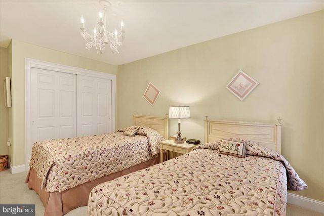 86 RITTENHOUSE CIR, Newtown, PA 18940