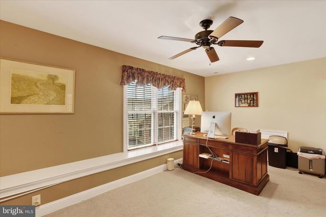 86 RITTENHOUSE CIR, Newtown, PA 18940