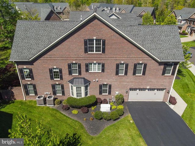 86 RITTENHOUSE CIR, Newtown, PA 18940