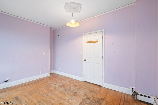 30 Geneva St, Elizabeth City, NJ 07206