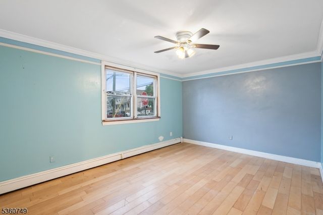 30 Geneva St, Elizabeth City, NJ 07206