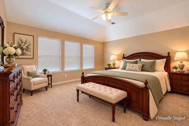 1385 El Camino Village Drive, Webster, TX 77058