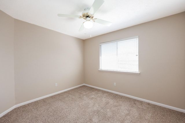 1385 El Camino Village Drive, Webster, TX 77058