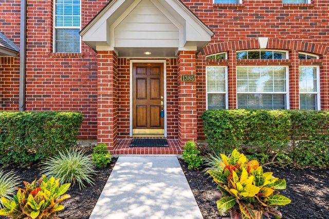 1385 El Camino Village Drive, Webster, TX 77058