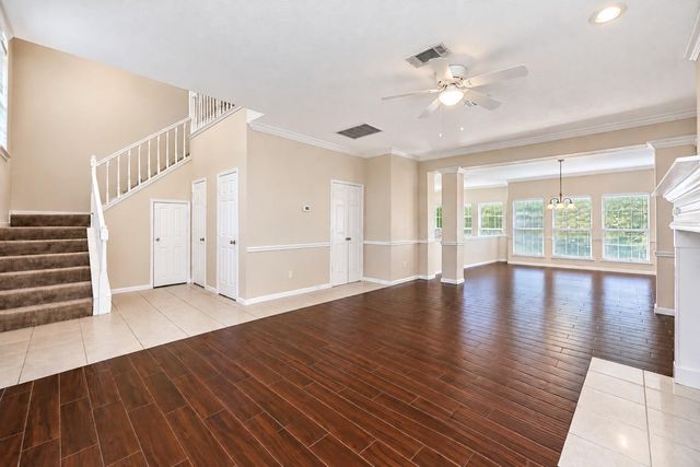 1385 El Camino Village Drive, Webster, TX 77058